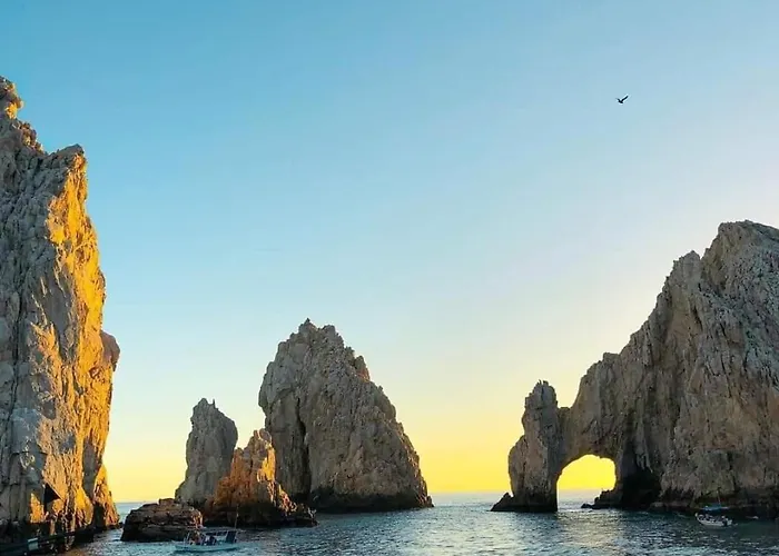Luxury Overlooking The Arch Apartment Cabo San Lucas